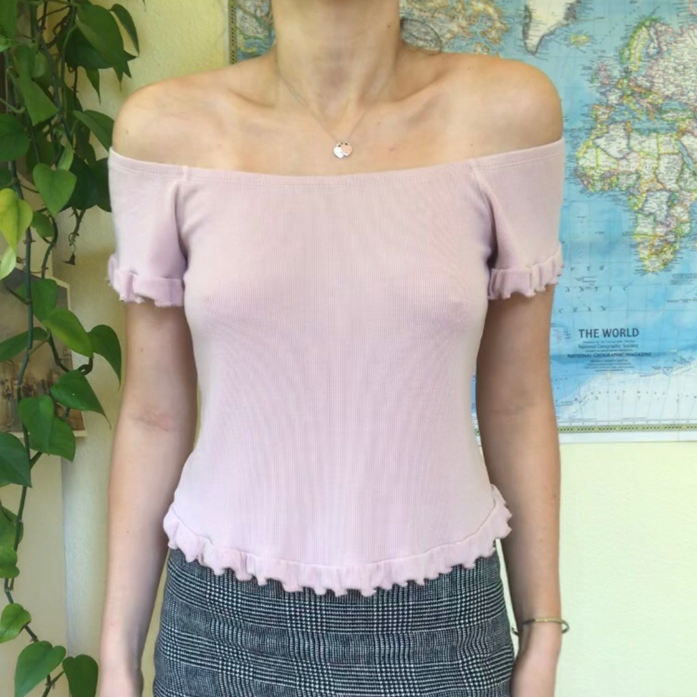Off the shoulder ribbed lettuce hem top baby pink